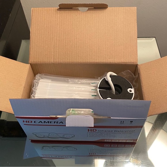 Set of 4 IP Cameras Waterproof Indoor Outdoor Network Day & Night  4 Led Arrays - Picture 7 of 7